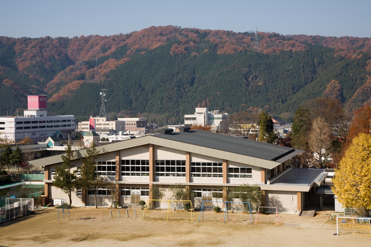 名張小学校屋内運動場耐震補強及び改修工事